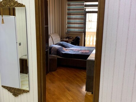 3-комн. новостройка - м. Элмляр Академиясы - 107 м²