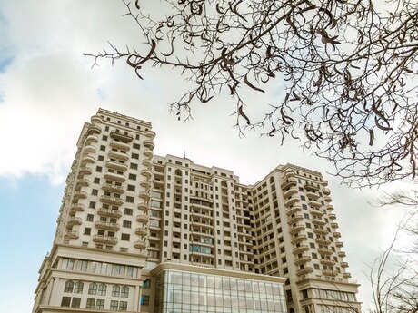 3-комн. новостройка - м. Элмляр Академиясы - 107 м²