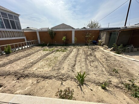 4 otaqlı həyət evi/bağ evi - Hövsan q. - 130 m²