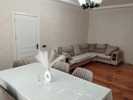3 otaqlı həyət evi/bağ evi - Yeni Suraxanı q. - 110 m²