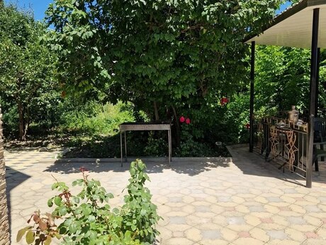 4 otaqlı həyət evi/bağ evi - Xaçmaz - 150 m²
