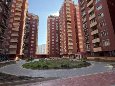 4 otaqlı yeni tikili - Nəsimi r. - 212 m²