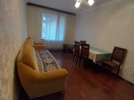 2 otaqlı köhnə tikili - Qaraçuxur q. - 70 m²
