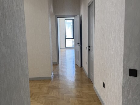 4 otaqlı yeni tikili - Gənclik m. - 117 m²