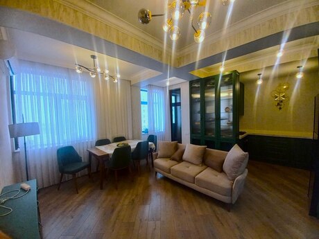 Объявление №6080117 - Баку, Сабаильский р., 3-комн., 70 м², 4/6 этаж