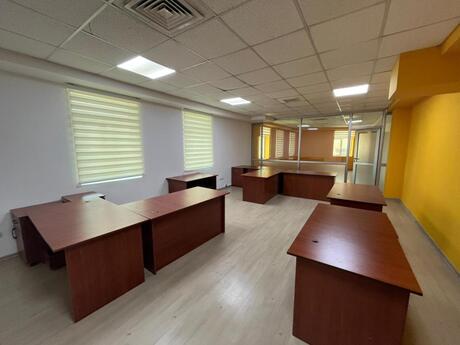 2-комн. офис - м. Нариман Нариманов - 100 м²