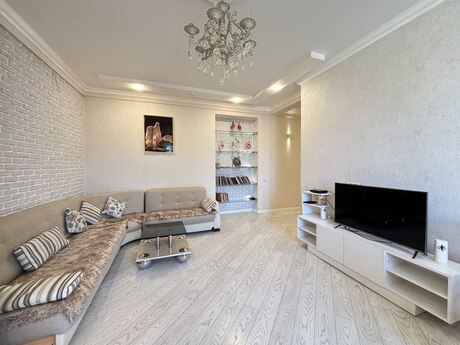 2 otaqlı köhnə tikili - Sahil m. - 70 m²