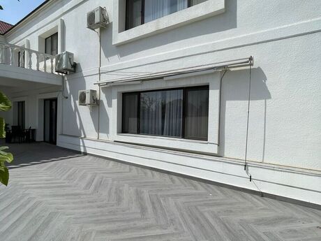 7 otaqlı həyət evi/bağ evi - Novxanı q. - 400 m²