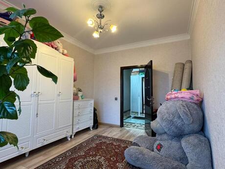4 otaqlı köhnə tikili - Qara Qarayev m. - 100 m²