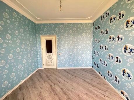 9 otaqlı həyət evi/bağ evi - Bakıxanov q. - 700 m²