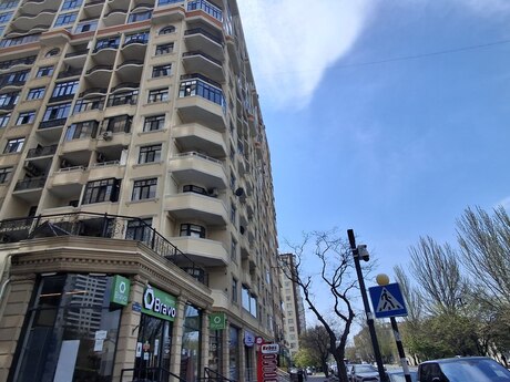 4 otaqlı yeni tikili - Elmlər Akademiyası m. - 188.6 m²