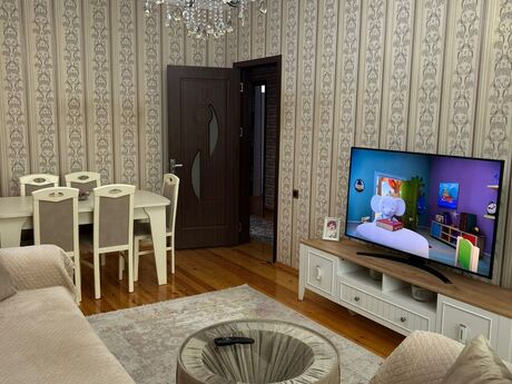 4 otaqlı həyət evi/bağ evi - Zabrat q. - 140 m²
