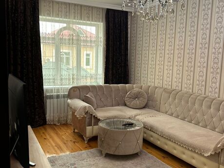 4 otaqlı həyət evi/bağ evi - Zabrat q. - 140 m²