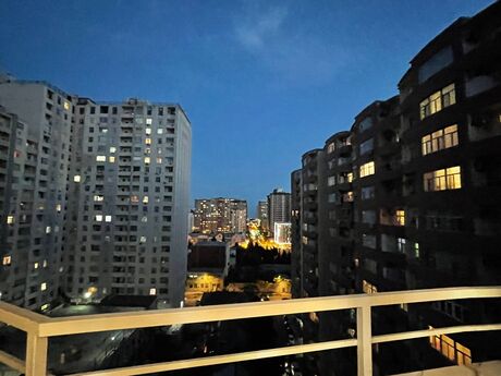 4 otaqlı yeni tikili - Şah İsmayıl Xətai m. - 170 m²
