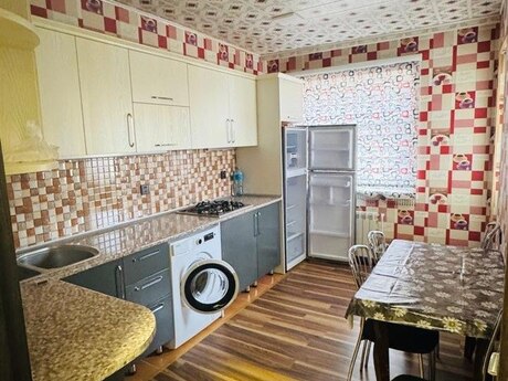 Qurtuluş 93 kompleksində 2 otaqlı yeni tikili mənzil kirayə verilir, 75 m², 450 AZN/ay, şəkil 5 / 8