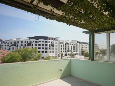 6 otaqlı həyət evi/bağ evi - Sea Breeze q. - 440 m²