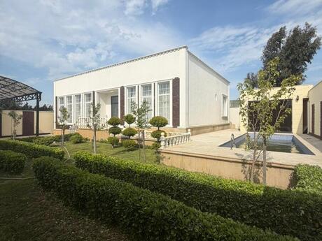 4 otaqlı həyət evi/bağ evi - Mərdəkan q. - 200 m²
