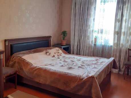 4 otaqlı köhnə tikili - Nizami m. - 100 m²