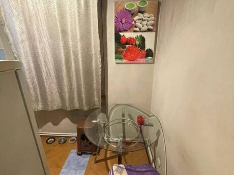 1 otaqlı köhnə tikili - Nizami m. - 30 m²