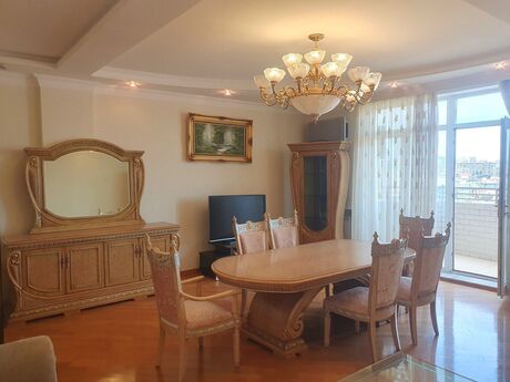 4 otaqlı yeni tikili - Gənclik m. - 173 m²