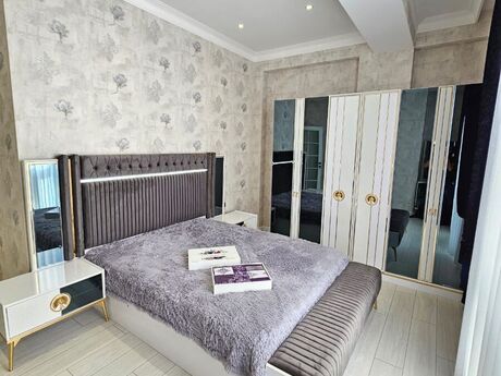 Kirayə 3 otaqlı mənzil, 121 m², Zümrüd Residence: 2 000 ₼/ay 4