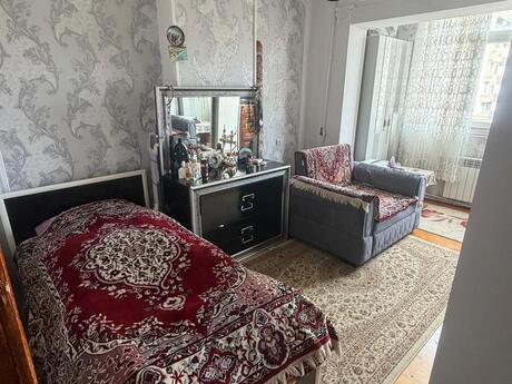2 otaqlı köhnə tikili - Azadlıq Prospekti m. - 45 m²