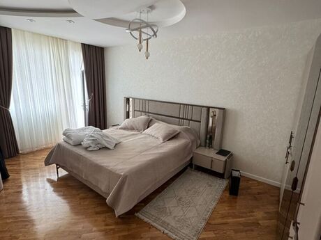 4 otaqlı yeni tikili - İnşaatçılar m. - 130 m²