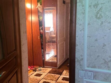 2 otaqlı köhnə tikili - İnşaatçılar m. - 55 m²