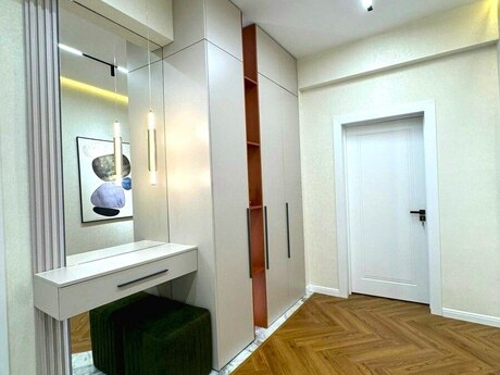 2-комн. новостройка - м. Шах Исмаил Хатаи - 82 м²