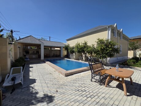 7 otaqlı həyət evi/bağ evi - Fatmayı q. - 350 m²