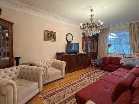 4 otaqlı həyət evi/bağ evi - Albalılıq q. - 120 m²
