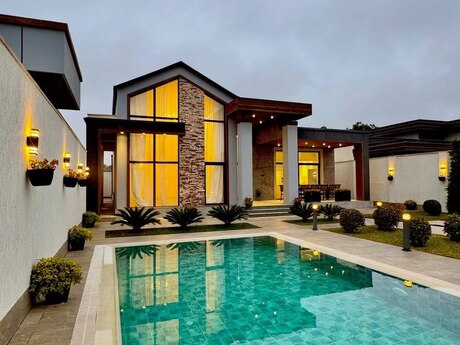 5 otaqlı həyət evi/bağ evi - Bilgəh q. - 400 m²