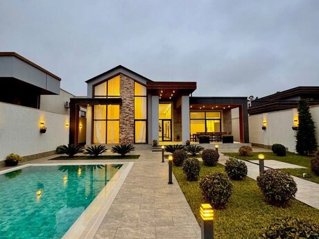 5 otaqlı həyət evi/bağ evi - Bilgəh q. - 400 m²
