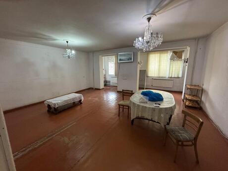 4 otaqlı köhnə tikili - Avtovağzal m. - 120 m²