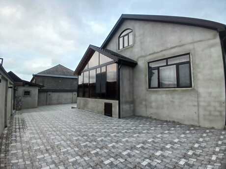 4 otaqlı həyət evi/bağ evi - Quba - 143 m²
