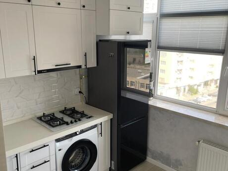 1 otaqlı yeni tikili - İnşaatçılar m. - 40 m²