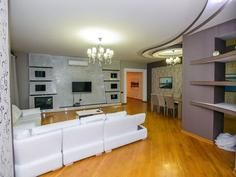 4 otaqlı yeni tikili - Sahil m. - 240 m²