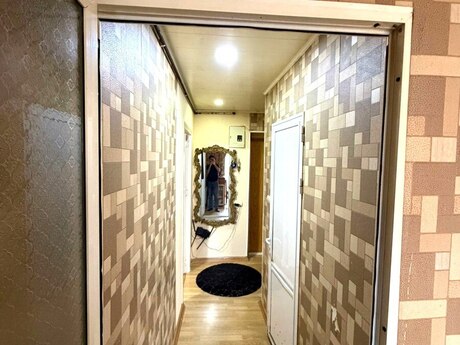 2 otaqlı köhnə tikili - Qara Qarayev m. - 42 m²