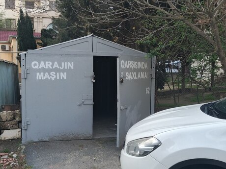 Qaraj - Neftçilər m. - 18 m²