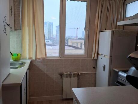 2 otaqlı köhnə tikili - Bakmil m. - 45 m²