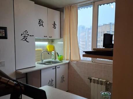 2 otaqlı köhnə tikili - Bakmil m. - 45 m²