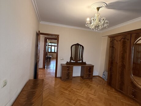 2 otaqlı köhnə tikili - Nəriman Nərimanov m. - 70 m²