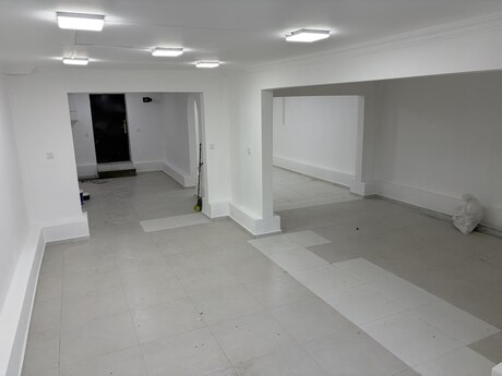 Obyekt - 8 Noyabr m. - 63 m²