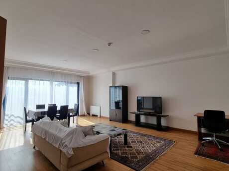 4 otaqlı yeni tikili - 28 May m. - 200 m²