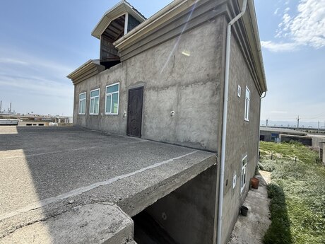 6 otaqlı həyət evi/bağ evi - Sumqayıt - 350 m²