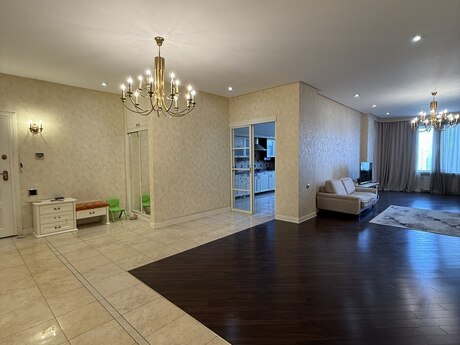 4 otaqlı yeni tikili - Nizami m. - 180 m²