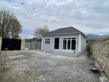 3 otaqlı həyət evi/bağ evi - Qəbələ - 70 m²