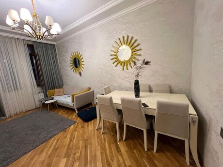 3 otaqlı yeni tikili - 8 Noyabr m. - 105 m²