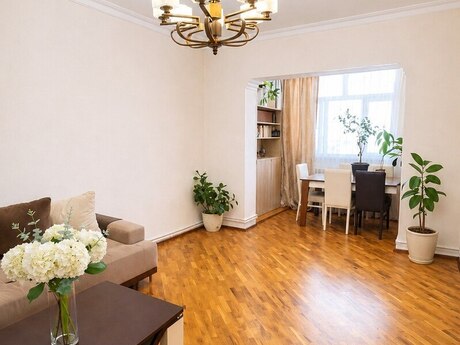 3 otaqlı köhnə tikili - Neftçilər m. - 100 m²