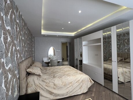 Kirayə 3 otaqlı mənzil, 160 m², İzmir Residence: 2 000 ₼/ay 5
